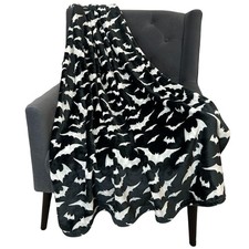 Spooky Halloween Throw Blanket for Couch or Sofa: 70" x 50", Silver Bats