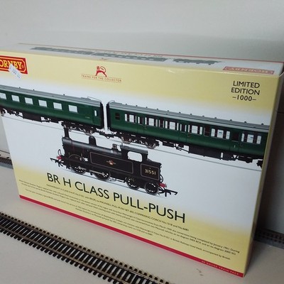 Hornby R3512 (OO) BR Livery H Klasse PULL-PUSH Zug Formation.