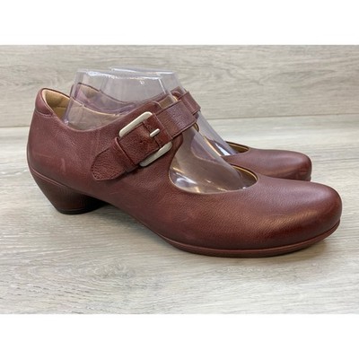 ECCO Women's Mahogany Brown Leather Mary Jane Buckle Low Block Heel 10 Shoes
