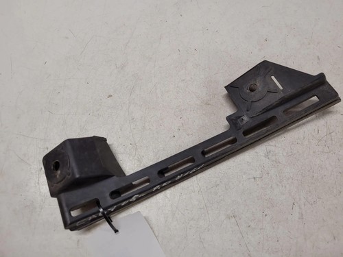 VW CADDY III Furgon 2KA, 2KH, 2CA, 2CH Stoßstangenhalter vorne rechts 28654809