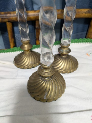 Lot 3 Hollywood Regency Candle Holders-Lucite and Scalloped Brass Barley Twist - Picture 3 of 5
