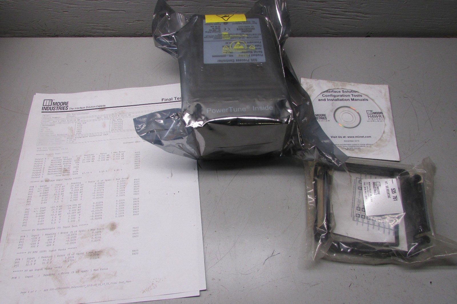 Moore Industries 535 Process Controller 535-2005000000