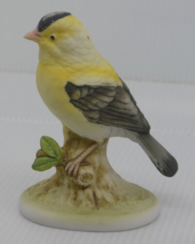 VINTAGE LEFTON CHINA PORCELAIN GOLDFINCH FIGURINE, KW 6609 - Picture 1 of 5