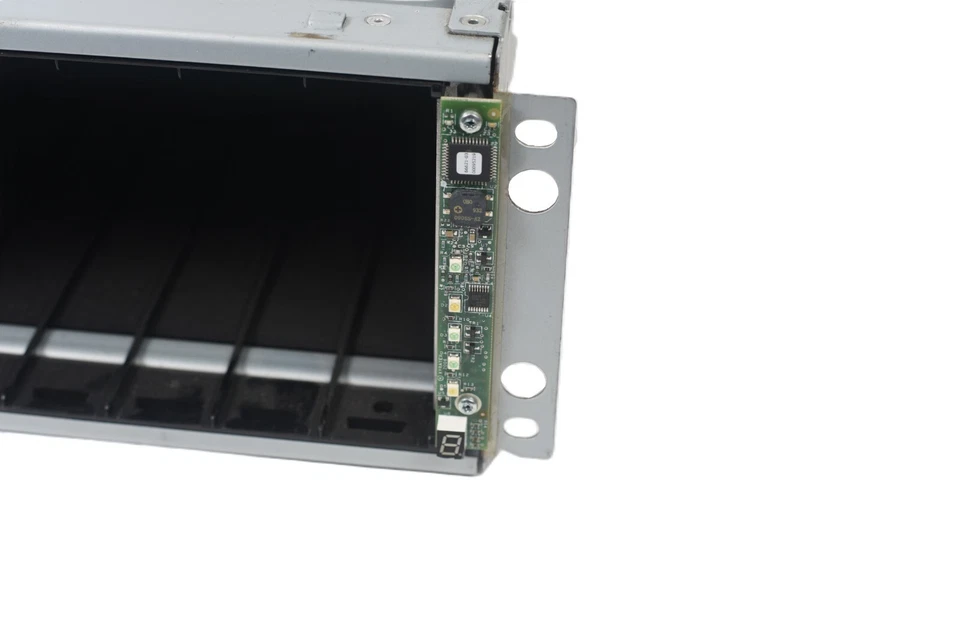 IBM System Storage EXN4000 14-Bay External Storage Array – No HDD (READ) - Image 2 of 4