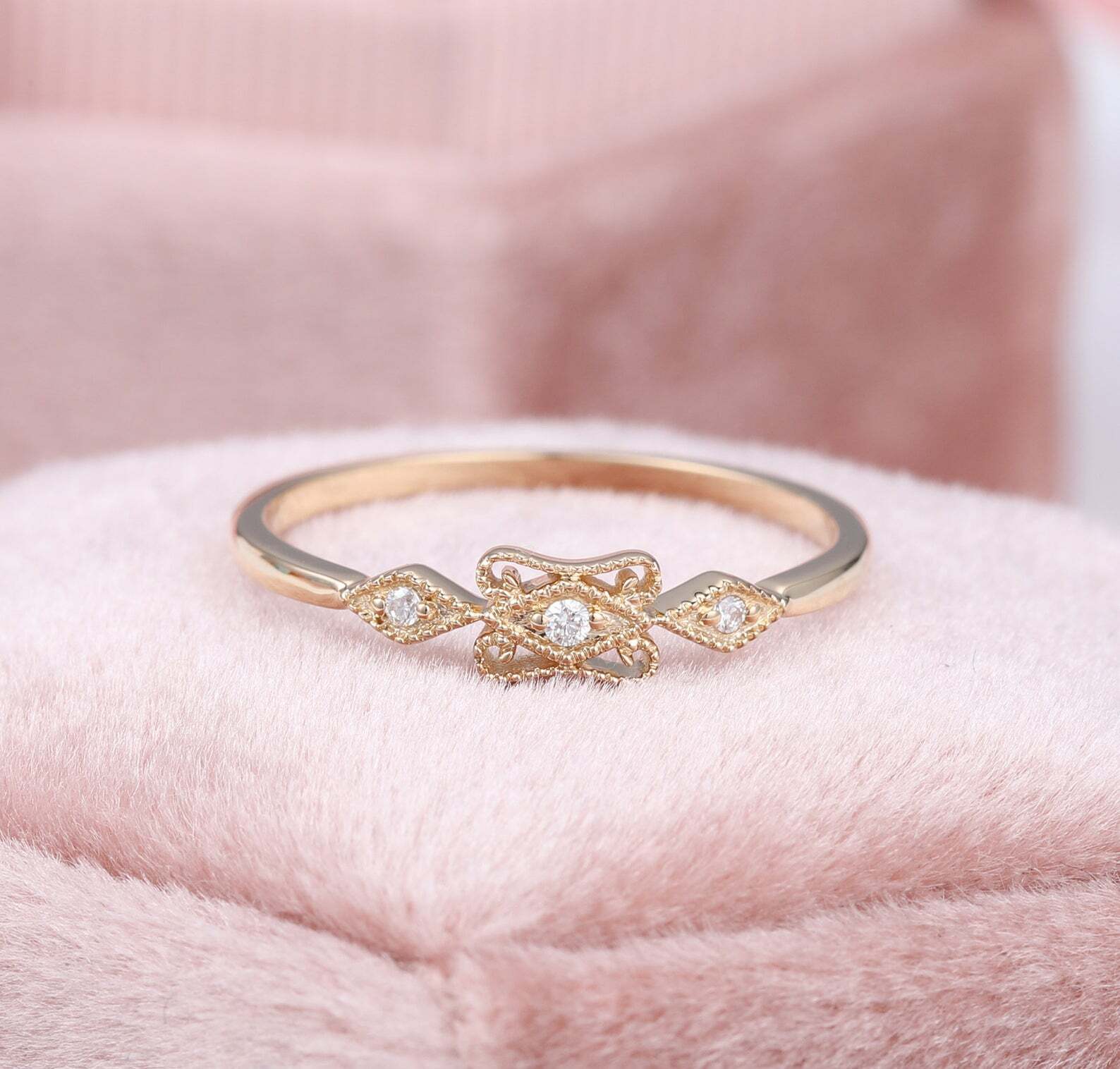 Vintage Art Deco 14K Yellow Gold Moissanite Wedding Band 0.10 Carat-image