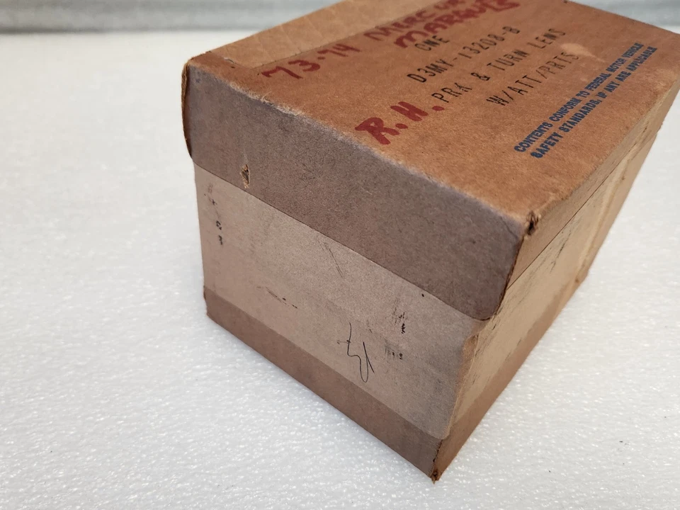 NOS 1973 1974 Mercury Marquis Brougham Colony Park RH PARKING LAMP LIGHT LENS - Image 2 of 4