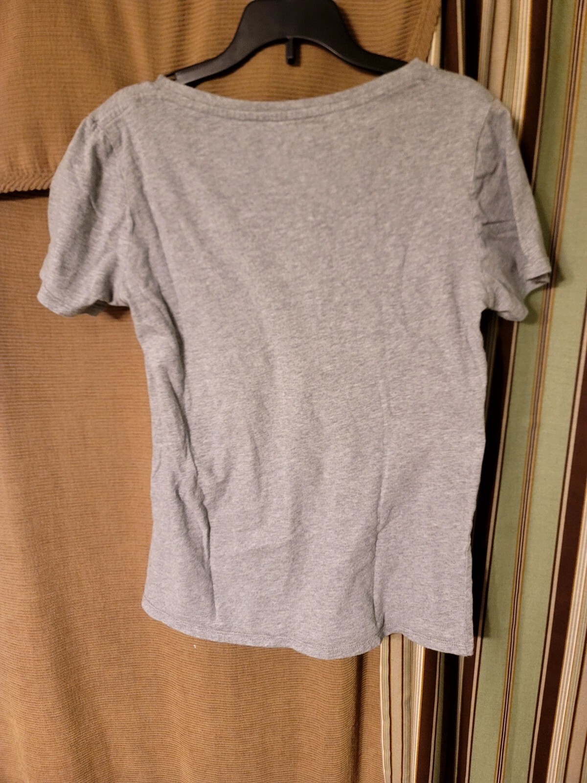 The NIKE Tee, MEDIUM,  Women's Tee, Pre-owned thumbnail 4