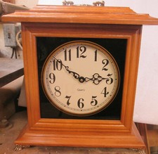 COUNTRY HOME Cottage Mantel Clock Quartz Movement Wood Case Brass Feet 19x14x5”