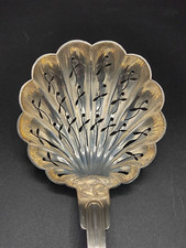 Christofle Saupoudreuse ALFENIDE model avec filet en métal argenté