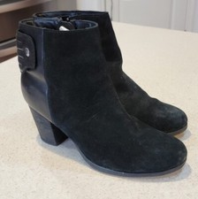 Clarks Women's Palma Rylie Dress Boot Size 10M Black Suede Leather Block Heel