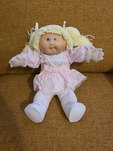Cabbage Patch Doll vintage 1978 Coleco With Original Outfit Dress