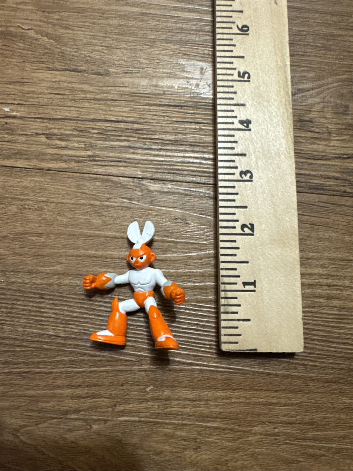 Cut Man 1995 Bandai Vintage 2" PVC Figure Collectible Nintendo Mega Man