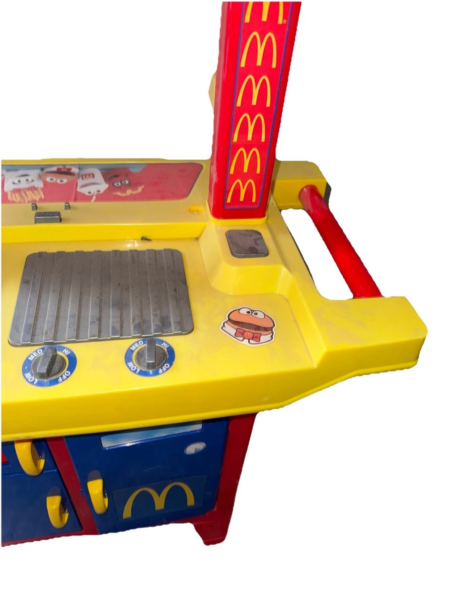 非売品日本未配布4枚まとめ売り　遊戯王　McDonalds 2002 2002 YU-GI-OH McDonald's CD Collection With Bags, Card Packs, CD