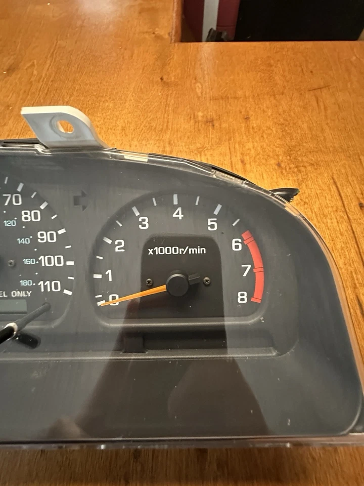 Cuadro de instrumentos Nissan Frontier 1998-1999 OEM K11631-3S500 Foto 4 de 4