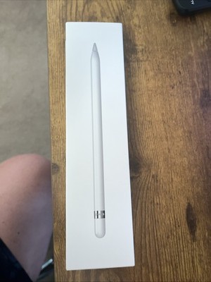 Apple Pencil (1st Generation) Stylus for Apple iPad - White (MQLY3AM/A)