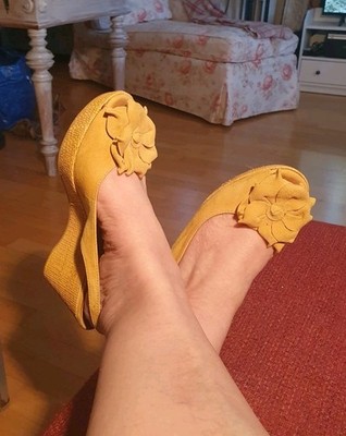   De Robert Pumps   Gelb     Echtleder   Größe 38   Elegant & Selten  