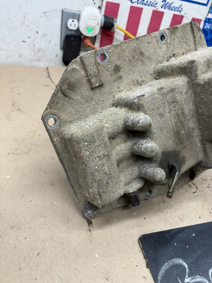 CHEVROLET GMC TRUCK SM465 CH465 MUNCIE MANUAL TRANSMISSION TOP COVER ALUMINUM - Image 3 of 4