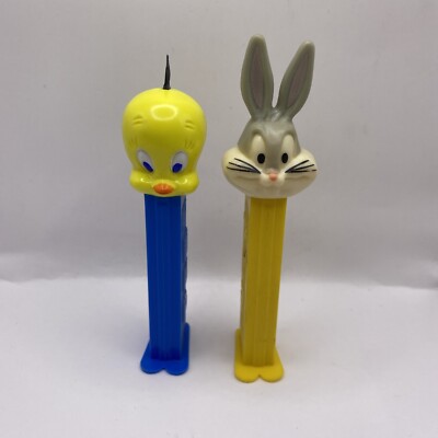 Lot of 2 80/90s Warner Bros PEZ Candy Dispensers Looney Tunes Tweety Bugs Bunny
