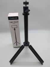 Lume Cube broadcast lighting kit B30 light and stand - no light modifier .