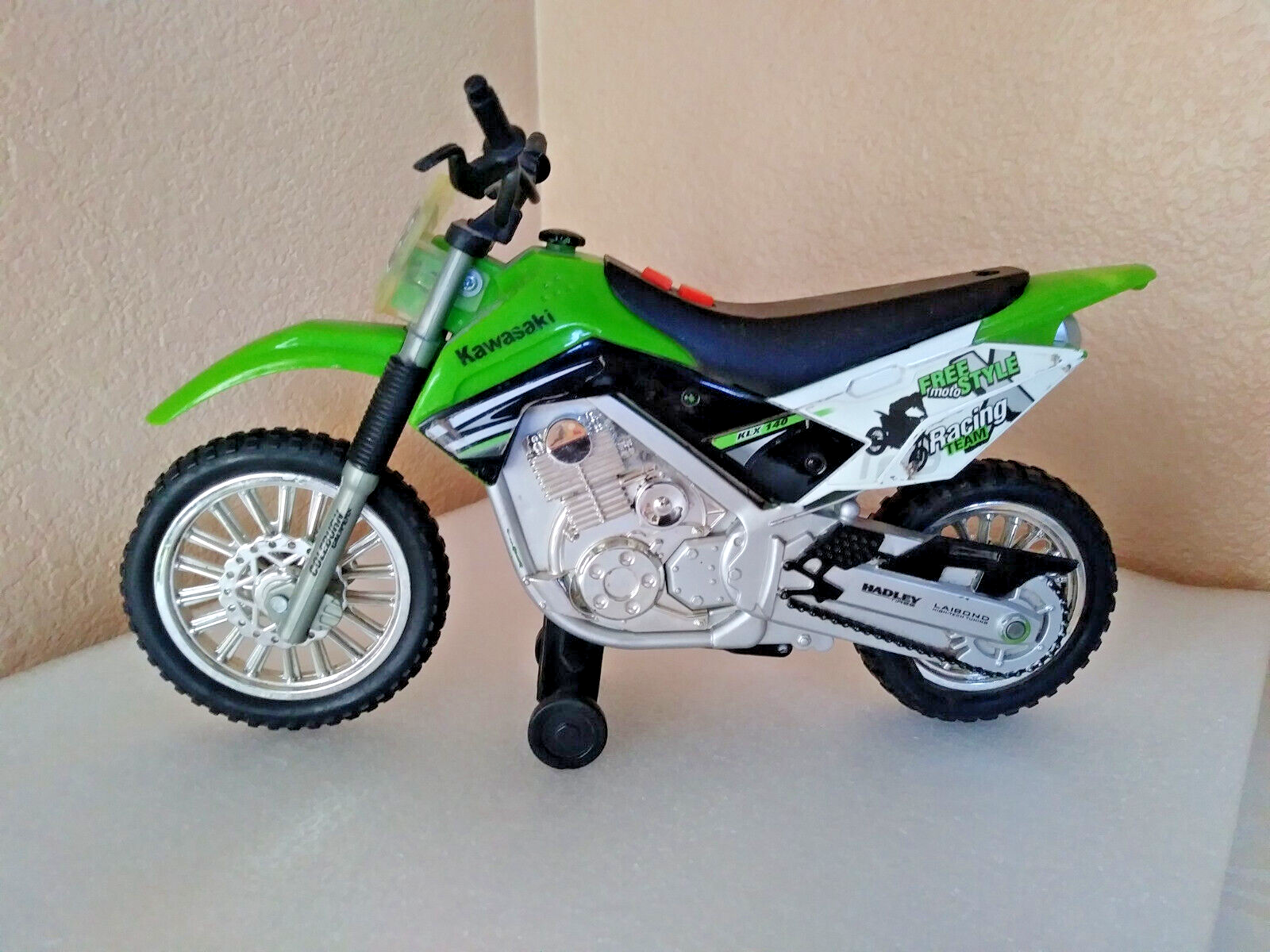 Motos KAWASAKI KLX no Brasil