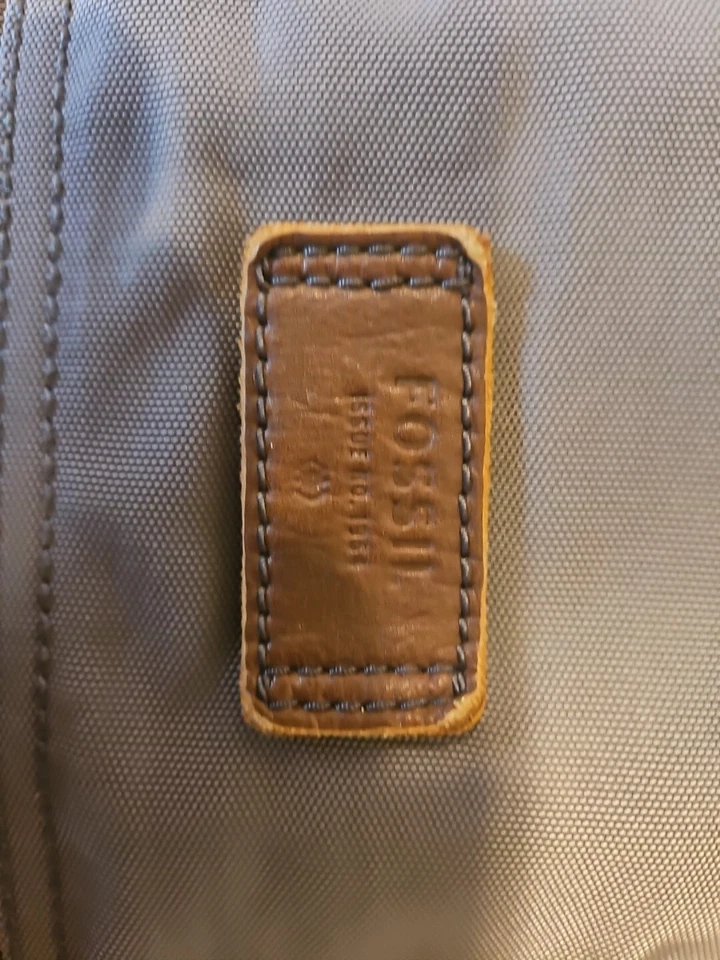 Bolso de hombro Fossil Messenger, lona y cuero, marrón y gris Foto 2 de 4