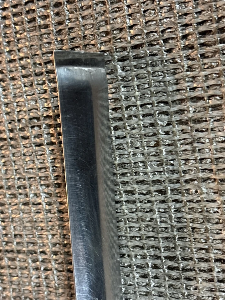 Nash Ambassador cromo moldura lado derecho ventana trasera 1953 Foto 2 de 4