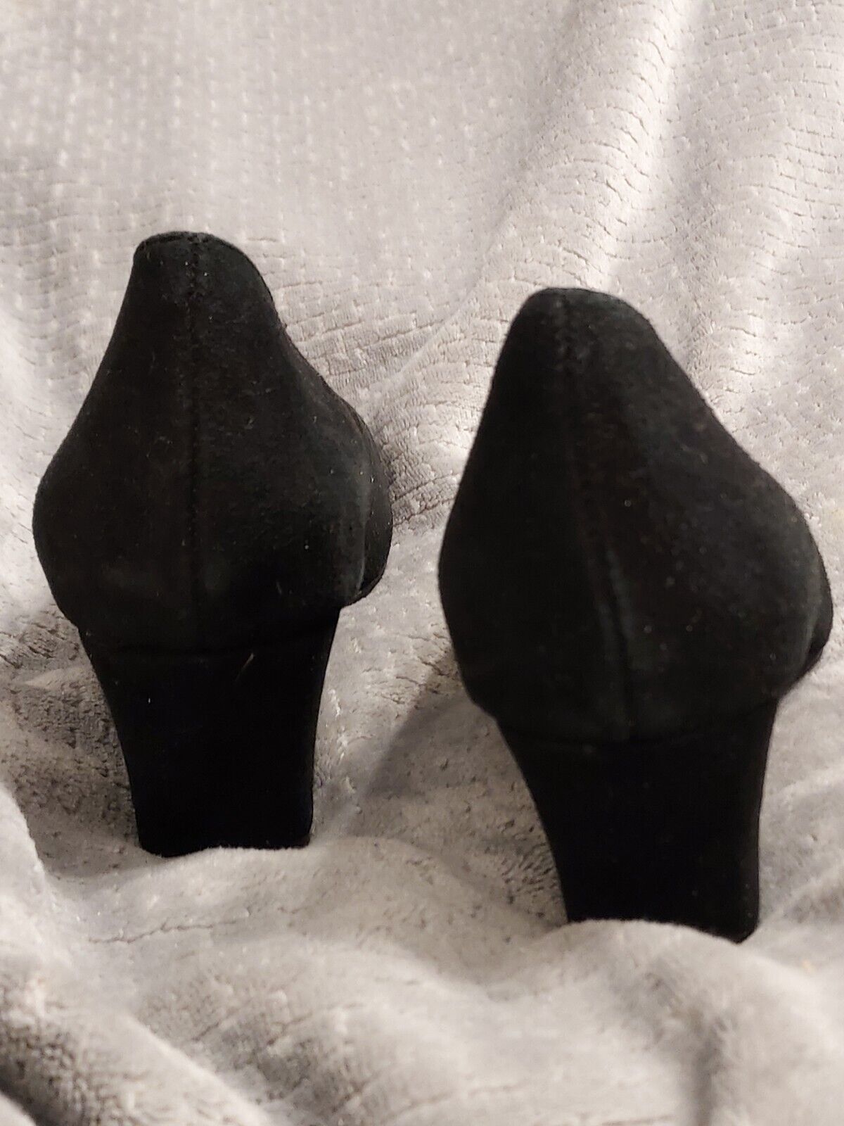 Taryn Rose Kathleen Suede Wedge Heels Black 8.5 E… - image 4