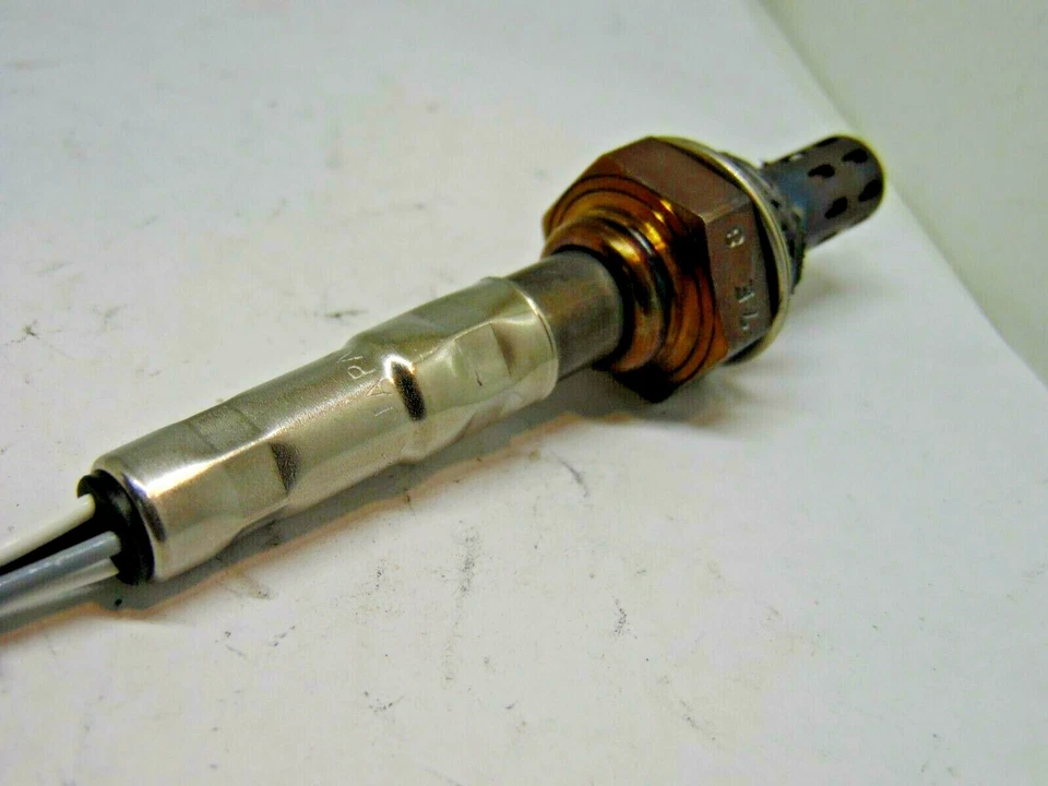 氧气传感器-自动变频器,4L60-E NGK 21006 全新日本制造 — 第 3/4 张图片