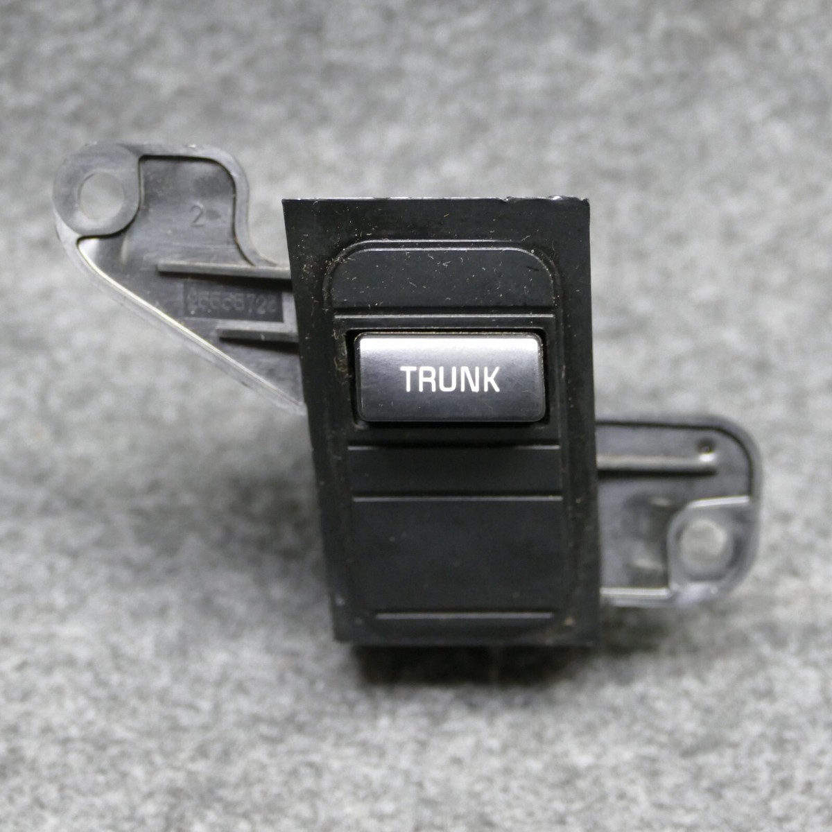 1992-99 Buick LeSabre Trunk Release Open Popper Button Switch