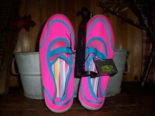 ATHLETIC WORKS GIRLS WATER SHOES SIZE 11-12 PINK BLUE CASUAL BEACH POOL VACATION