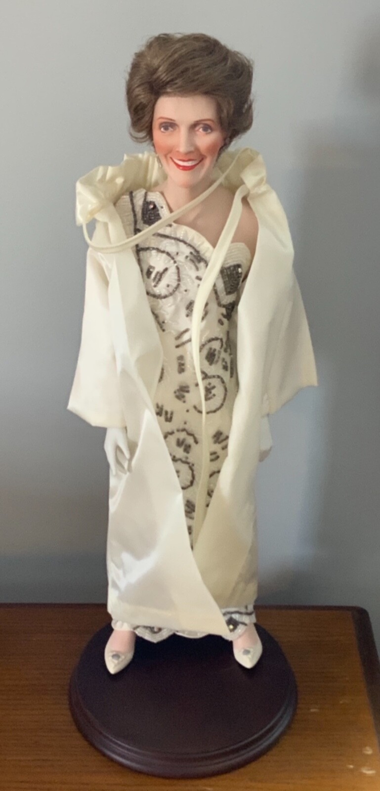 Picture 1 of 11