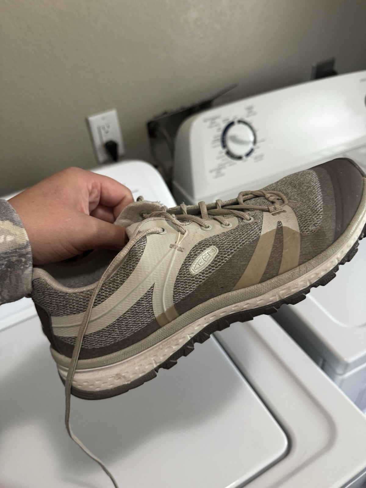 Sneaker donna Keen Hush Knit taglia 9 5 beige panna maglia punta superiore leggera