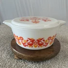 Pyrex Penn Dutch Friendship Pattern Promo 475-B Casserole Dish with Lid 2.5 Qt