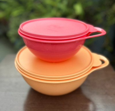 Tupperware Thatsa Bowls  2 piece set PAPAYA 12 CUPS AND CORAL 6 CUP NEW