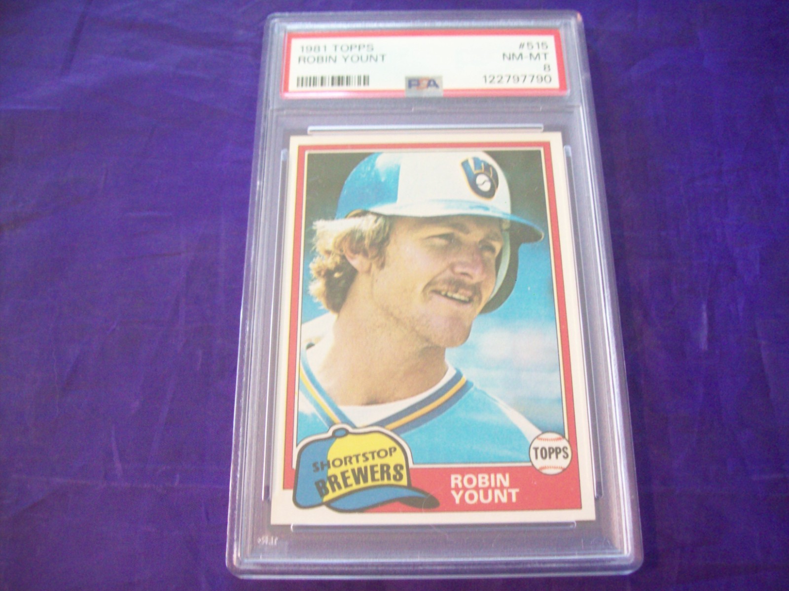 1981 TOPPS #515 ROBIN YOUNT PSA 8