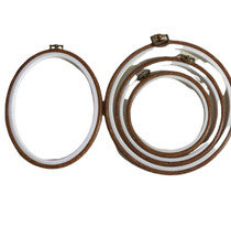 Embroidery Hoops Set 4 Piece Cross Stitch Hoop Ring Imitation Wood Display Frame