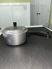 Vintage Club Aluminum Hammercraft Cookware 2 qt. Sauce Pan Pot Hammered W/ Lid
