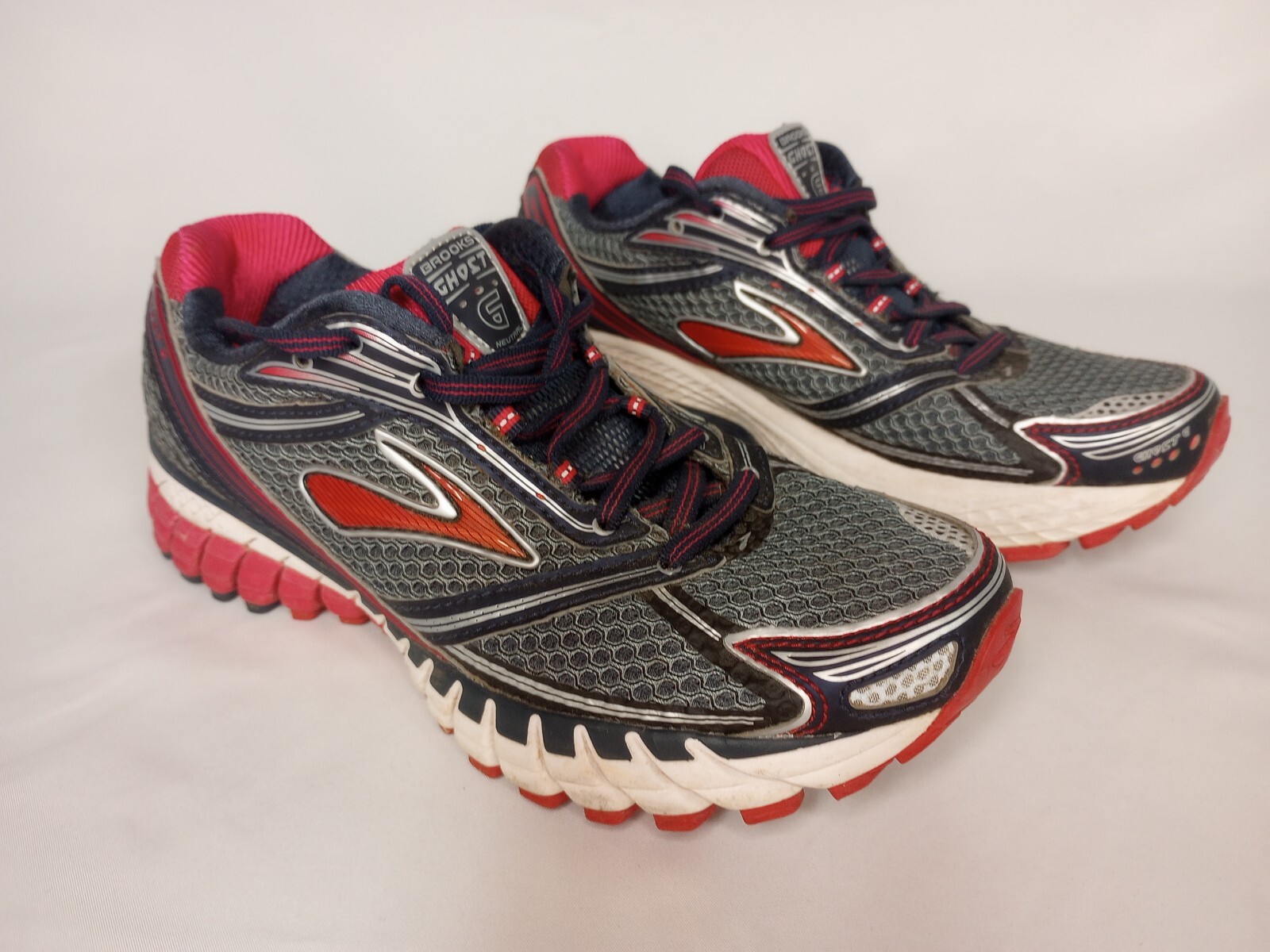 Brooks Woman's Ghost 6 Running Blue/Grey/Pink. SIZE … Gem