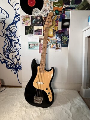 Fender Bronco Bass 4-String Electric Guitar - Black 885978378401| eBay