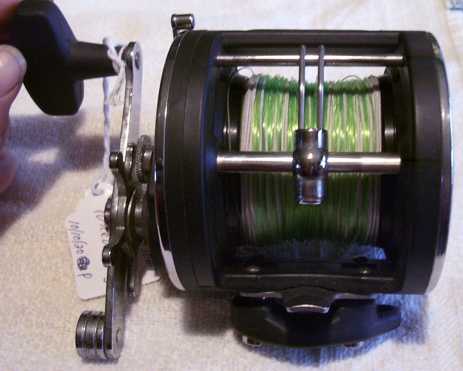 BEAUTIFUL VINTAGE PENN 330GT REEL 9/7/20P NICE WORKING MUST 