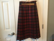 VTG Red Tartan NOS PENDLETON PLAID SKIRT size 6 Virgin Wool Calf length 30.5  