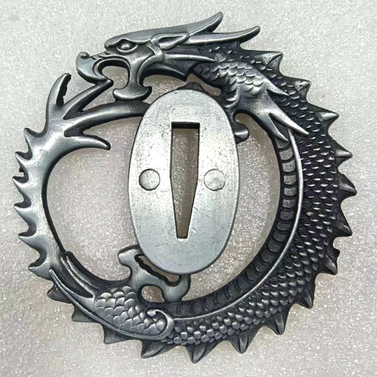 刀の鍔と目貫　JP sword Tsuba and Menuki. Edo period antique Tsuba for Samurai Sword (T-225) | Samurai