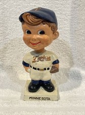 VINTAGE 1962-63 Minnesota Twins Square White Base Bobblehead/Nodder, VERY NICE!