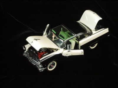 ダンバリーミント製　1955 フォード　クラウンビクトリア　1/24 s-l400.jpg
