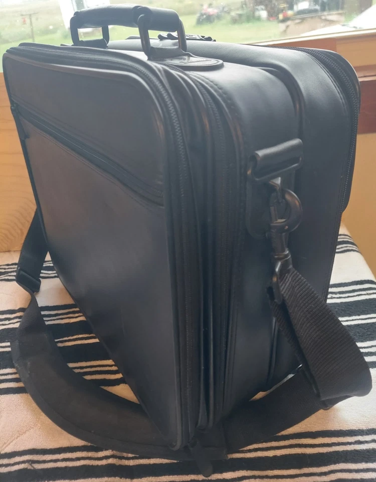 Targus CUN1 Leather Top Load Universal Laptop Briefcase Bag Black Case Zippered - Image 3 of 4