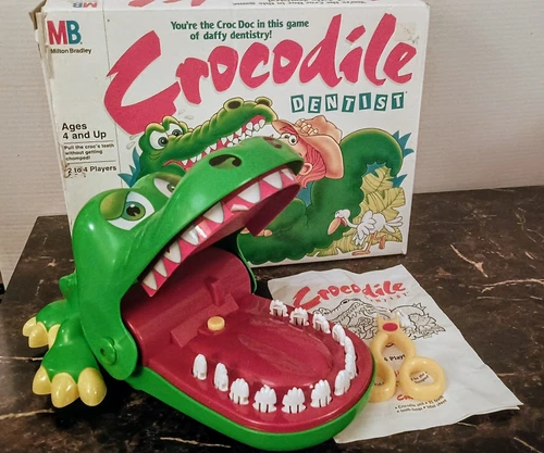 Crocodile Dentist Milton Bradley Vintage 1992 missing 1 Spare Tooth Doesn't Snap
