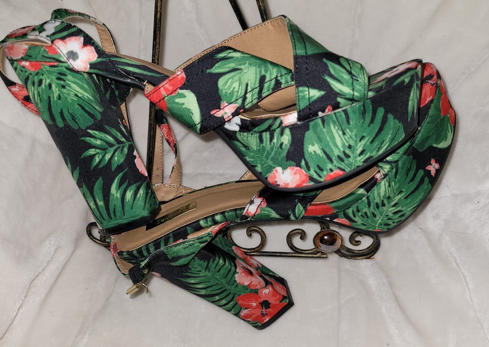 Qupid Tropical Print Thick Rectangular Strapped H… - image 12