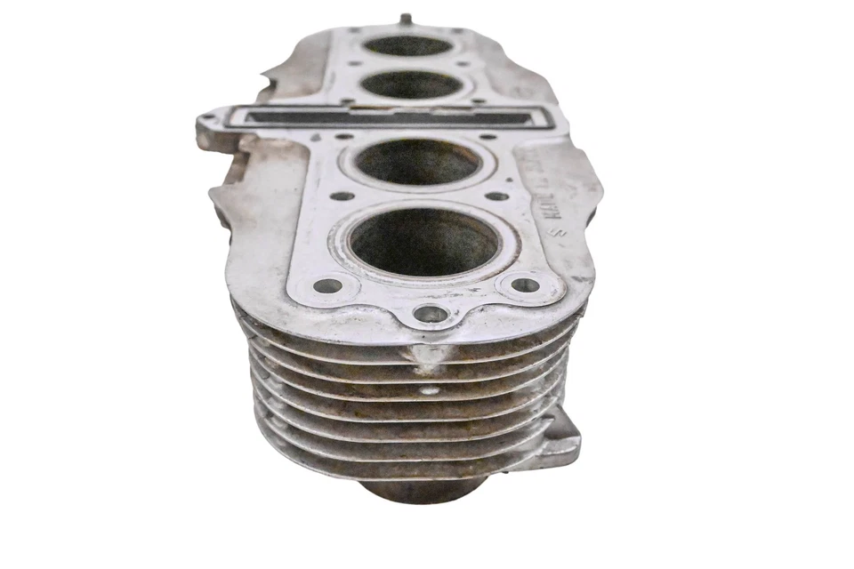 Cilindro 81 Suzuki GS550E Foto 2 de 4