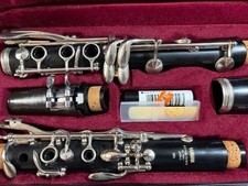 YAMAHA YCL-250 Clarinet ABS Resin Woodwind Instrument with Case and Accessories