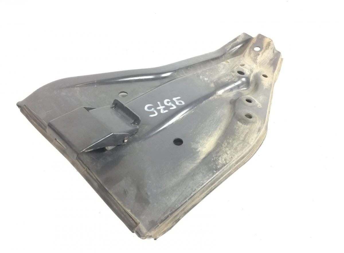 2217932 1743493 2434941 Wing Mounting Bracket Front Axle Rear Left 
